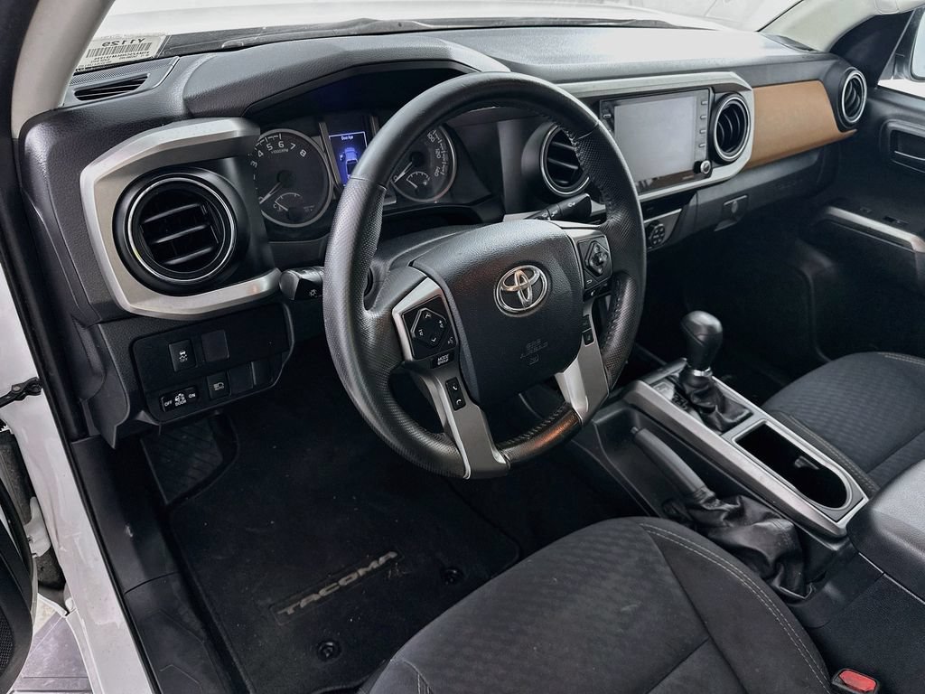 Used 2020 Toyota Tacoma SR5 RWD image 26