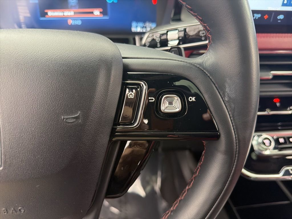 Used 2023 Lincoln Corsair Grand Touring image 13