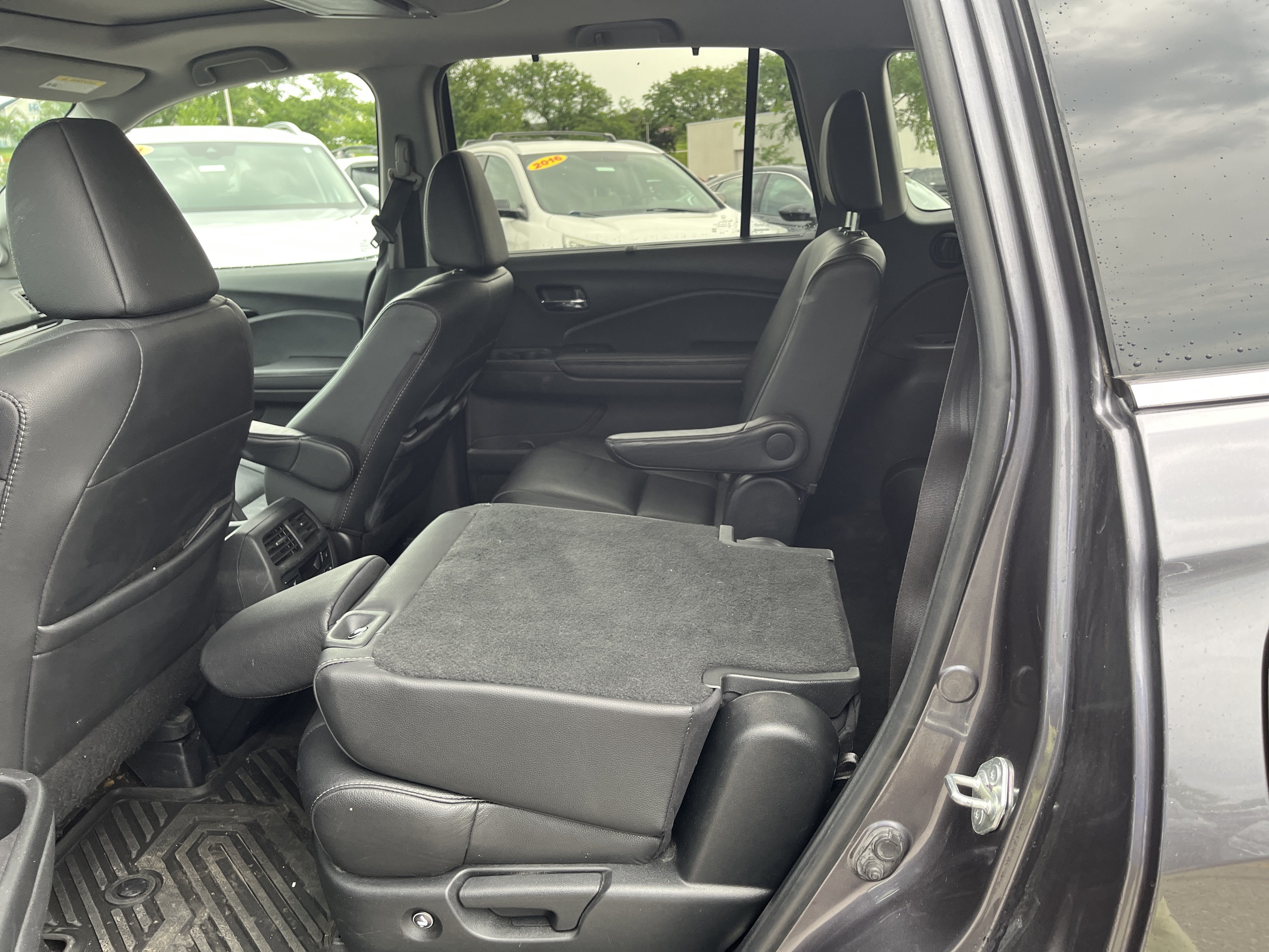 Used 2021 Honda Pilot Touring image 16