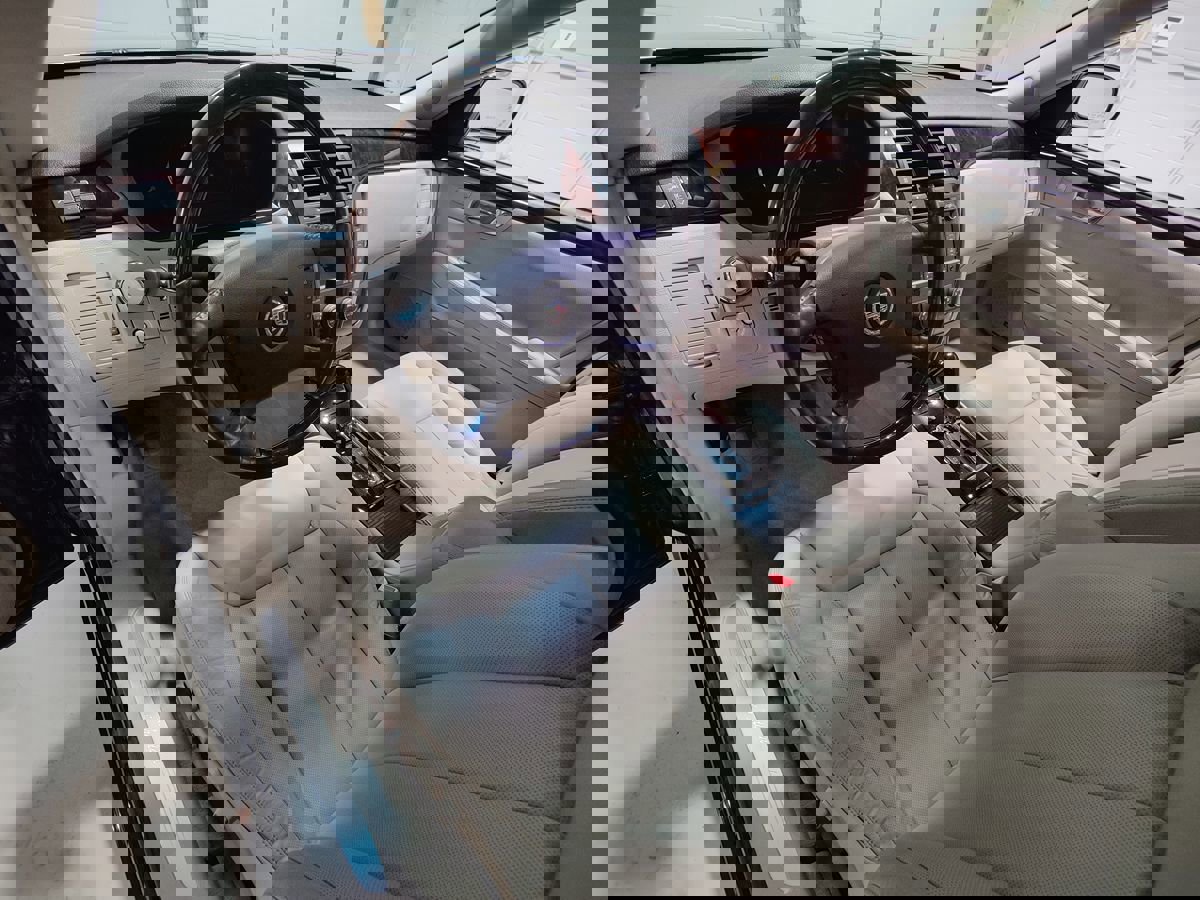 Used 2007 Cadillac DTS Performance image 33