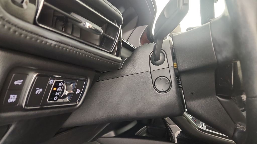 Used 2022 Lincoln Nautilus Reserve image 27