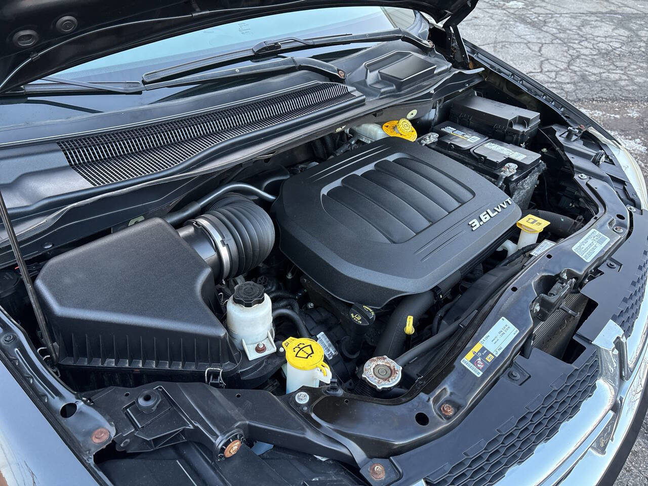 Used 2014 Dodge Grand Caravan American Value Package FWD image 28