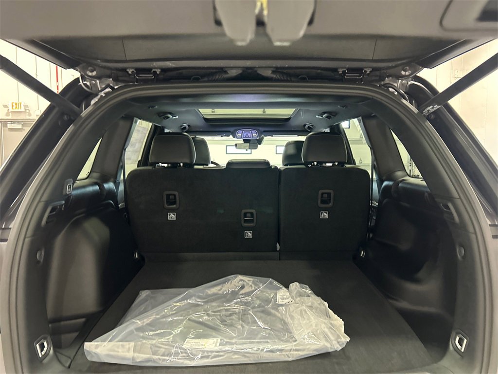 New 2025 Jeep Grand Cherokee Limited image 33