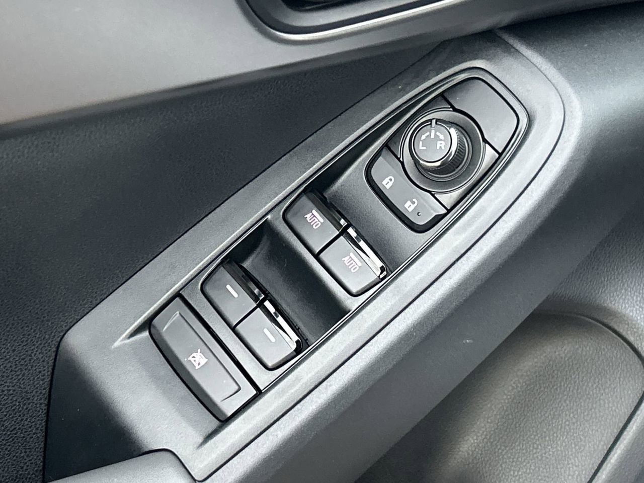 Certified 2025 Subaru Impreza 2.0i w/ Popular Package #1A image 17