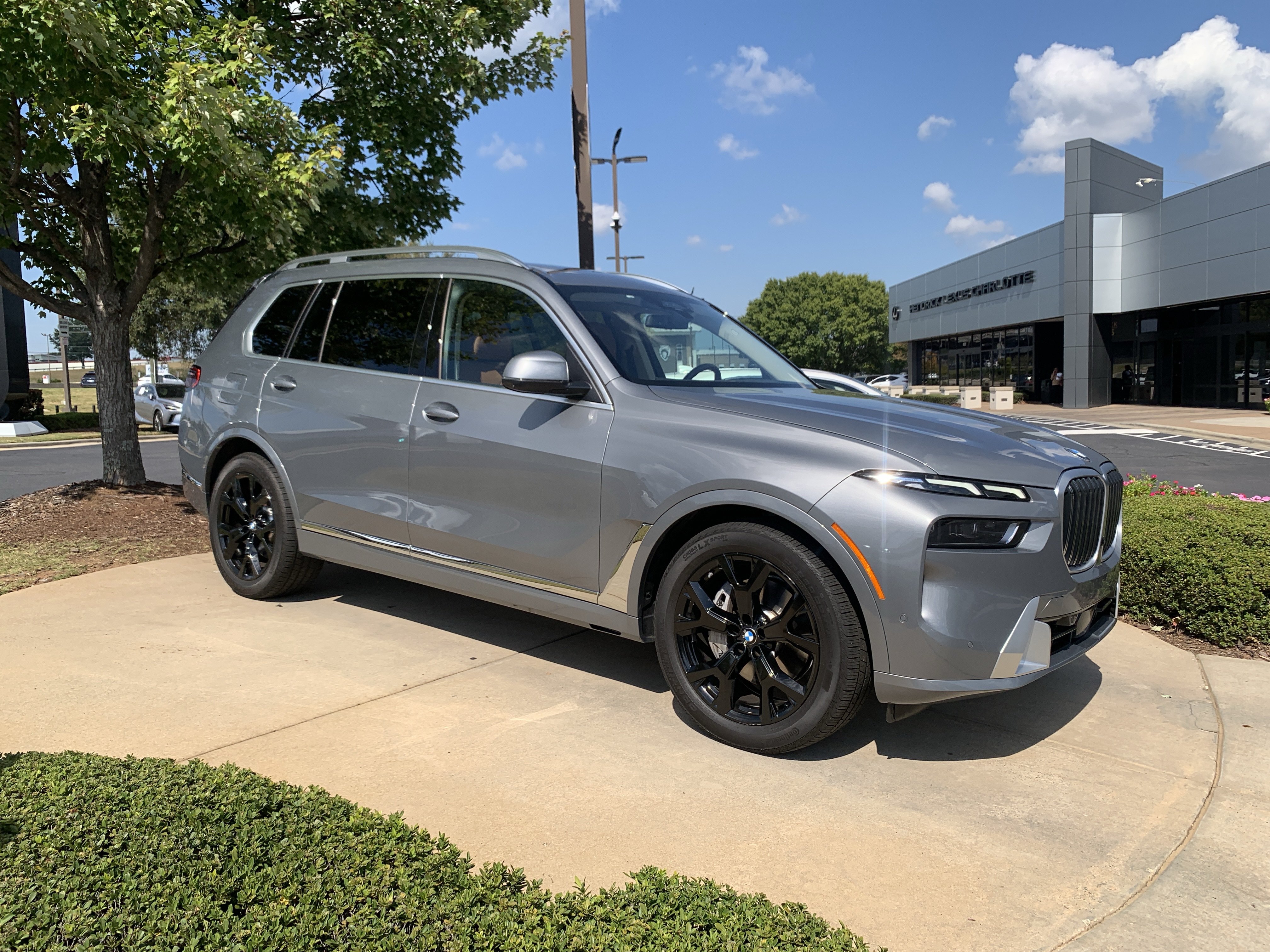 Used 2023 BMW X7 xDrive40i w/ Premium Package