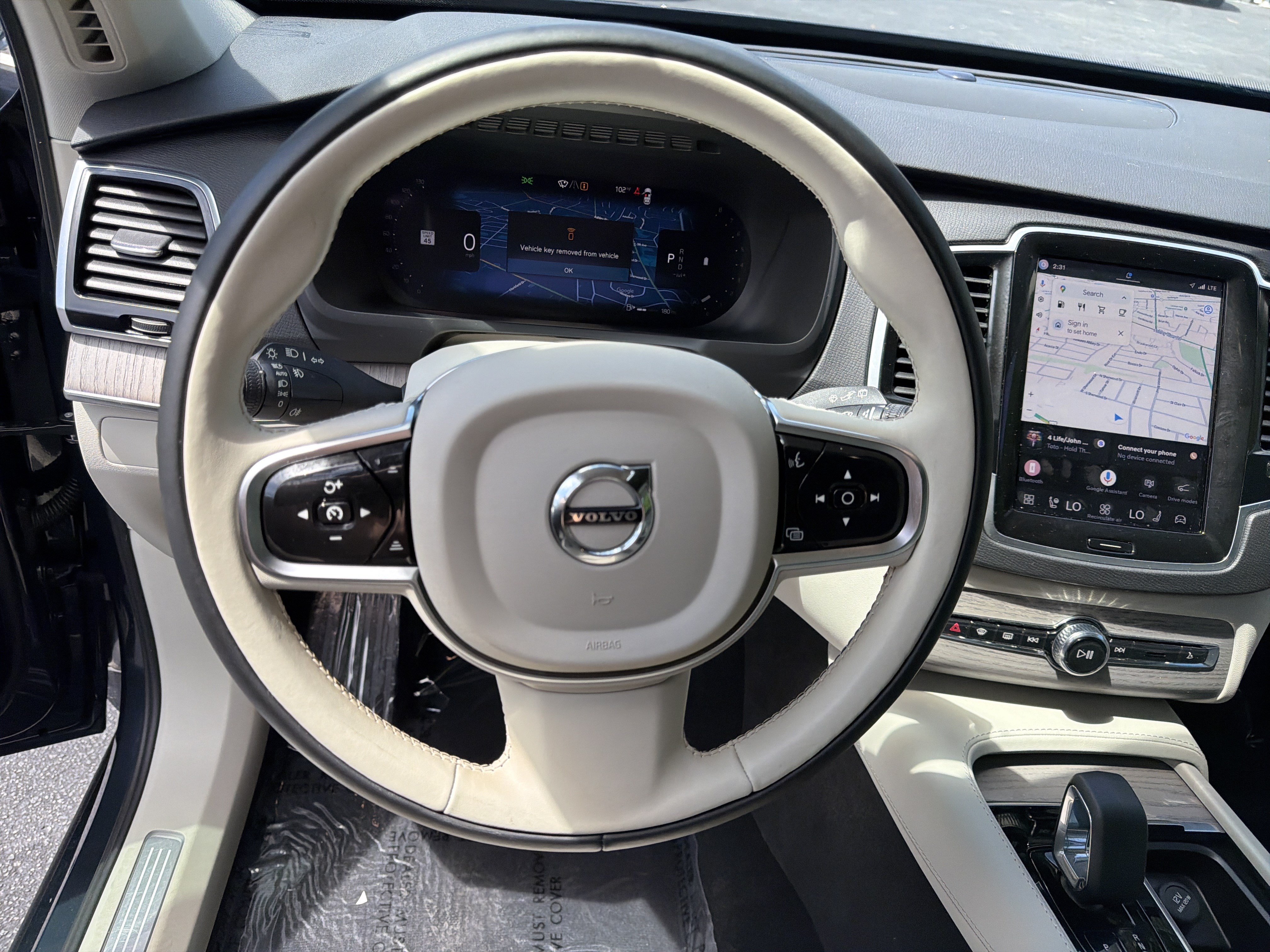 Certified 2024 Volvo XC90 B6 Plus w/ Protection Package AWD/4WD image 18
