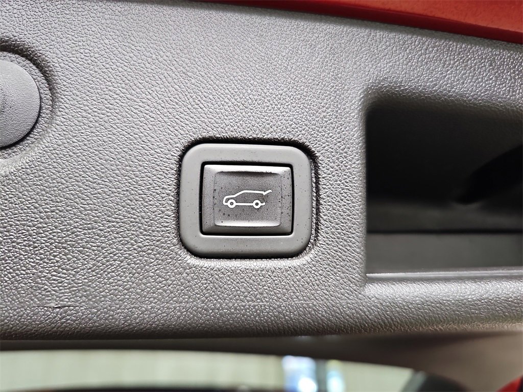 Certified 2023 Chevrolet Equinox LT image 18