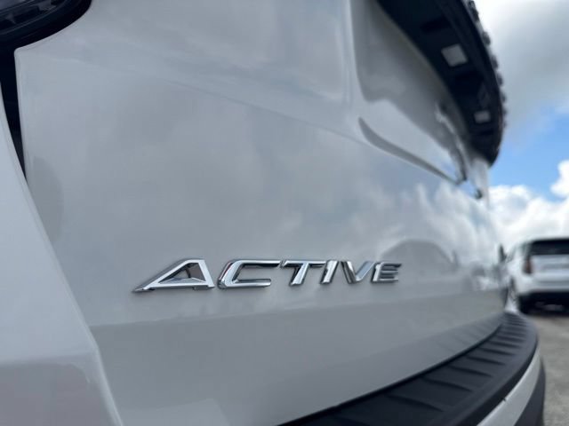 Used 2025 Ford Explorer Active w/ Active Comfort Package RWD image 9