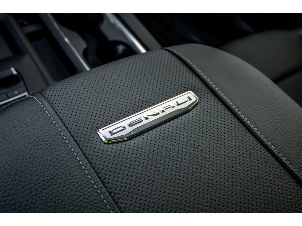 New 2026 GMC Sierra 2500 Denali w/ Denali Reserve Package image 26