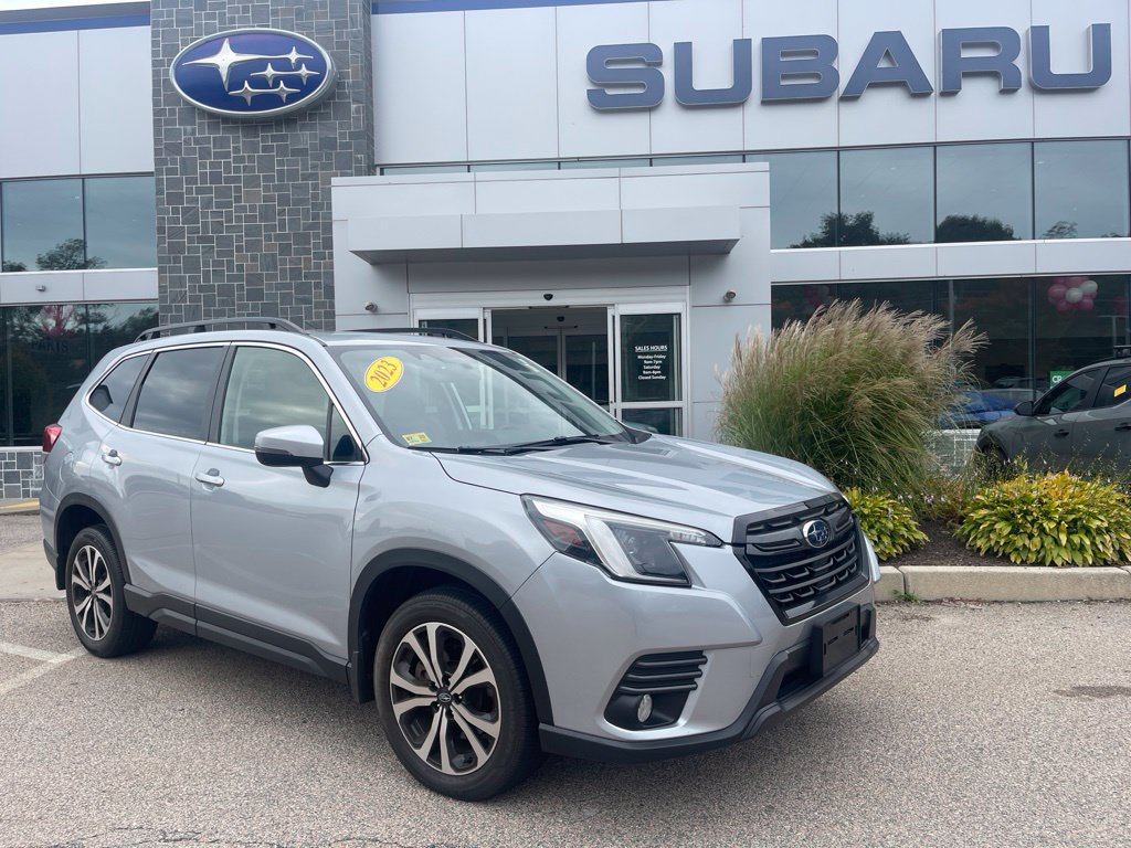 Used 2023 Subaru Forester Premium AWD/4WD image 1