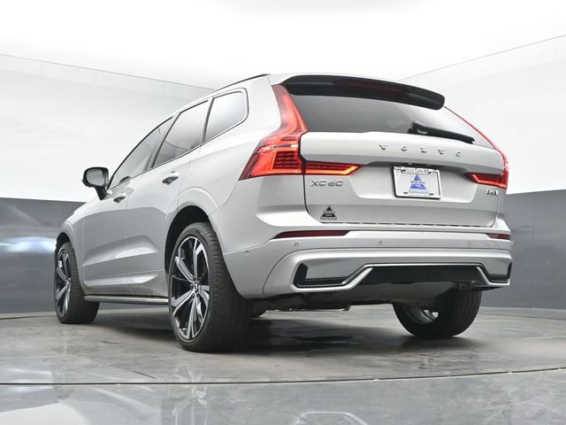 Used 2023 Volvo XC60 B6 Ultimate w/ Protection Package Premier AWD/4WD image 16