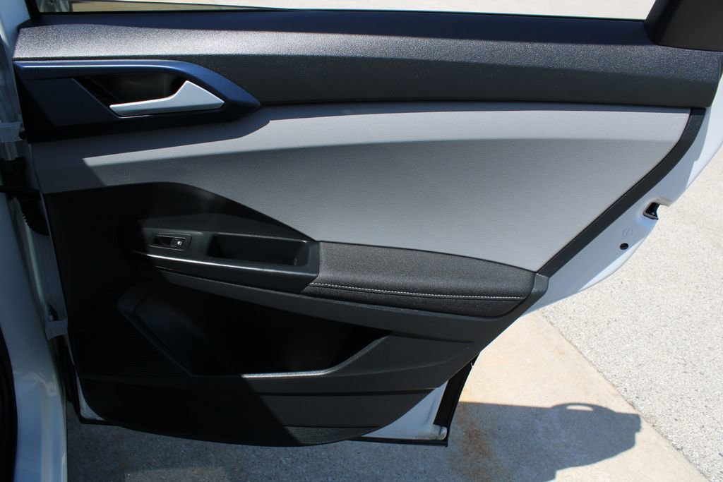 Certified 2024 Volkswagen Taos SE AWD/4WD image 22