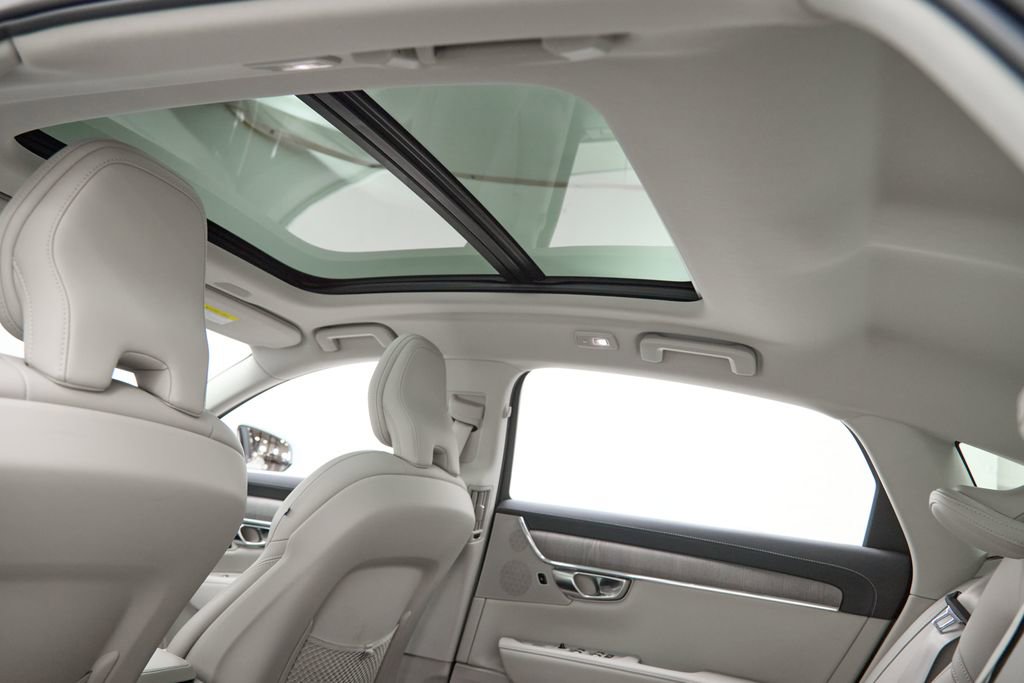Certified 2023 Volvo S90 B6 Ultimate image 24