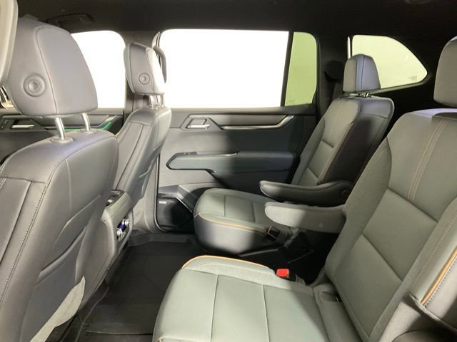 Used 2024 GMC Acadia AT4 w/ LPO, Floor Liner Package image 34