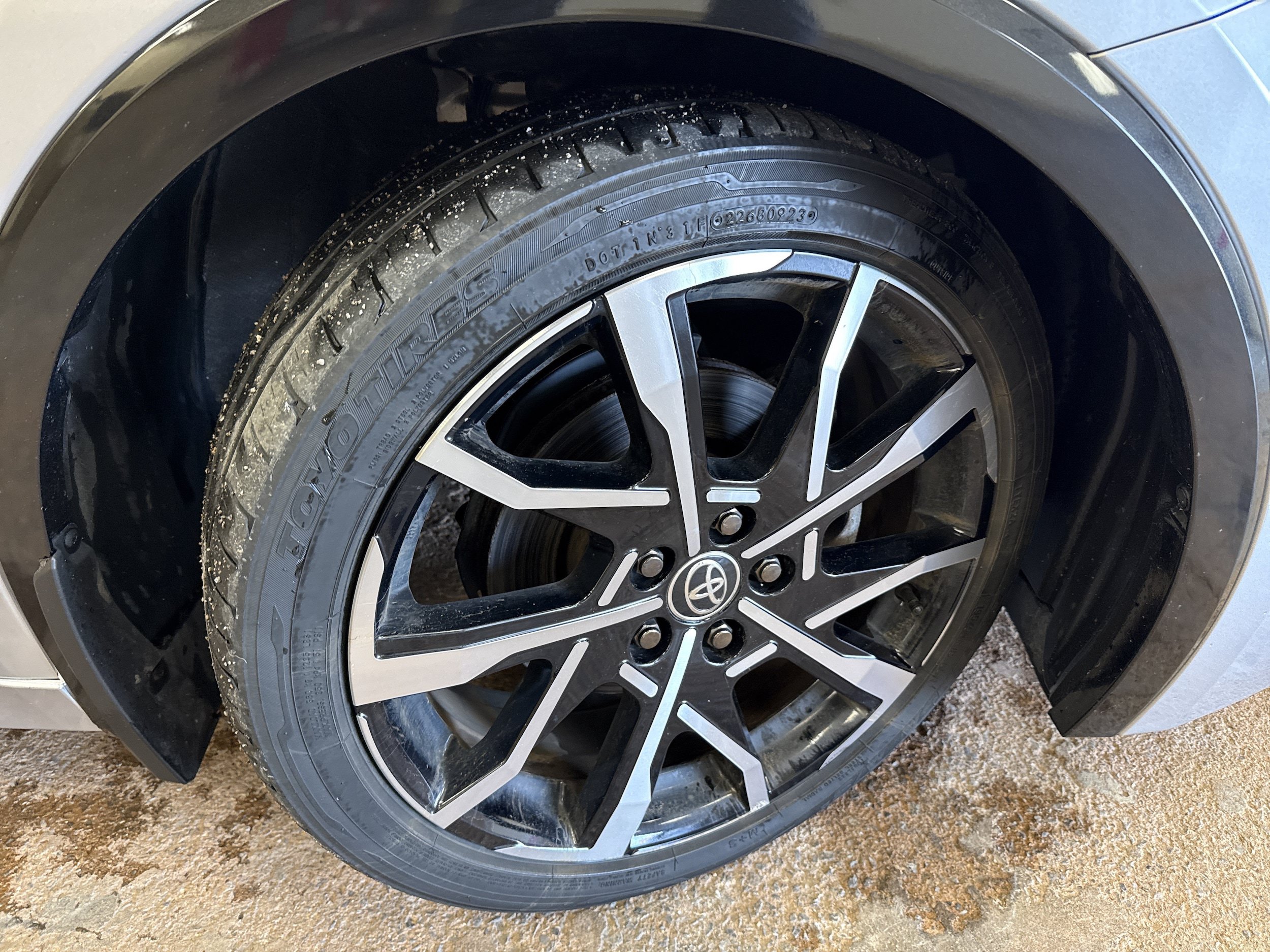 Used 2023 Toyota Prius Prime FWD image 11