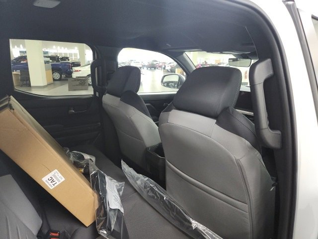 New 2025 Toyota Tacoma TRD Off-Road image 11