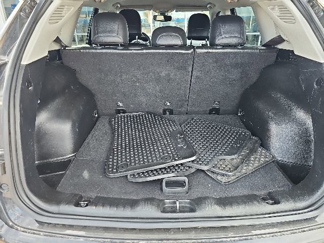 Used 2019 Jeep Compass Latitude w/ Cold Weather Group AWD/4WD image 14