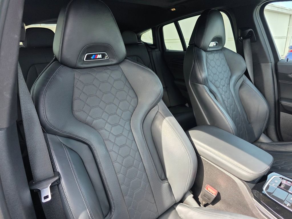 Used 2024 BMW X4 M AWD/4WD image 28