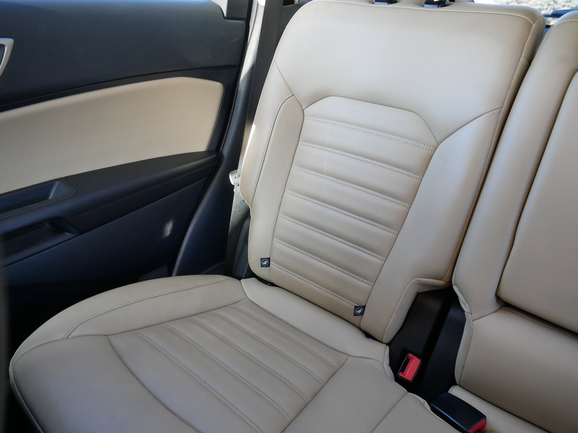 Used 2022 Ford Edge SEL image 12