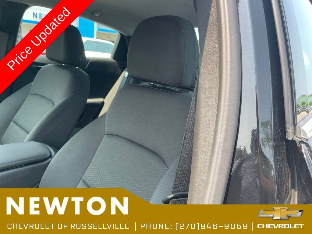 Used 2025 Chevrolet Malibu RS FWD image 5