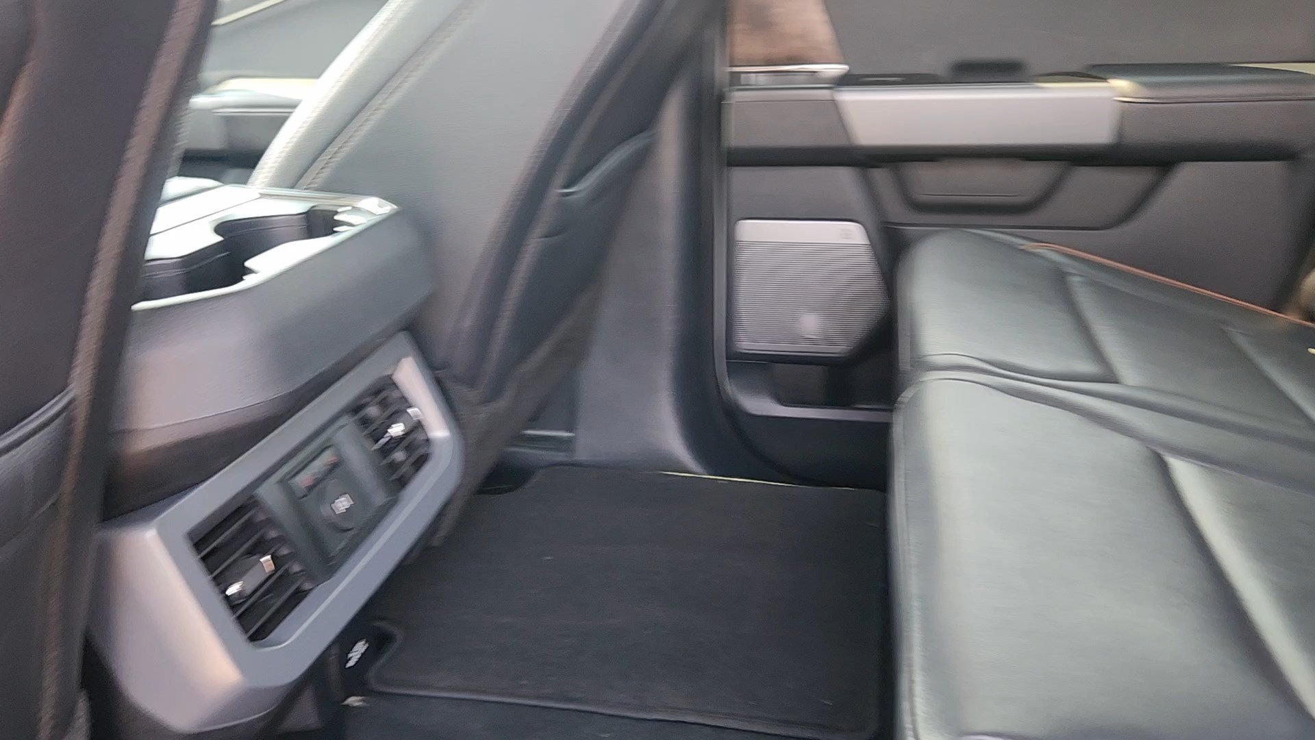 Certified 2025 Ford F250 Lariat AWD/4WD image 32