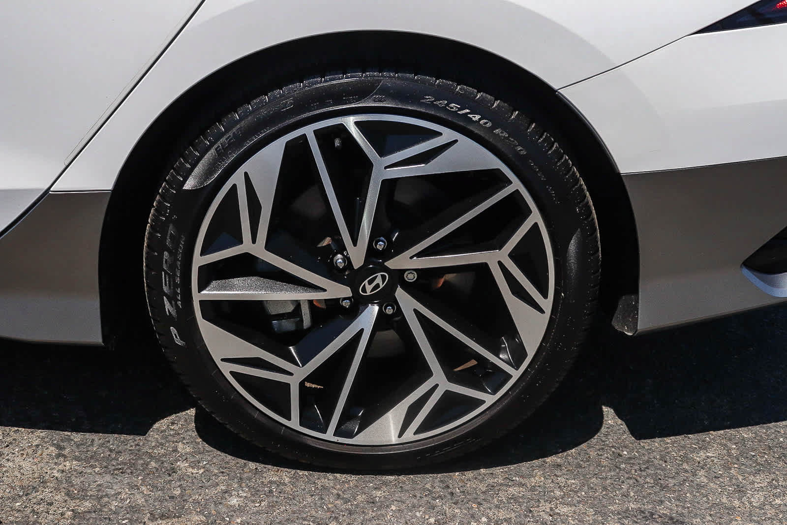 Used 2024 Hyundai Ioniq 6 SEL RWD image 13