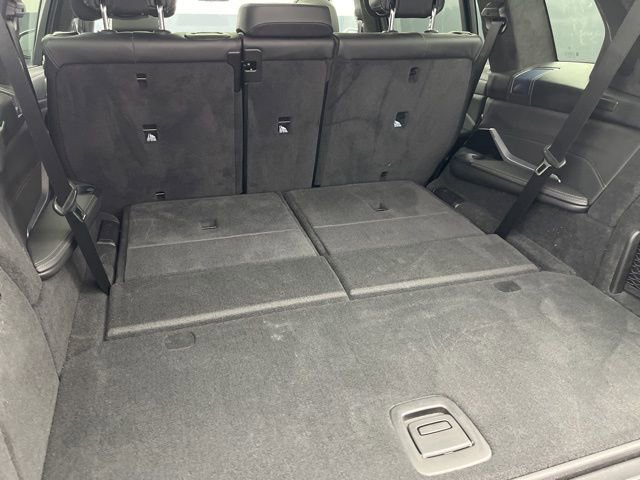 Used 2022 BMW X7 M50i w/ Dynamic Handling Package image 25