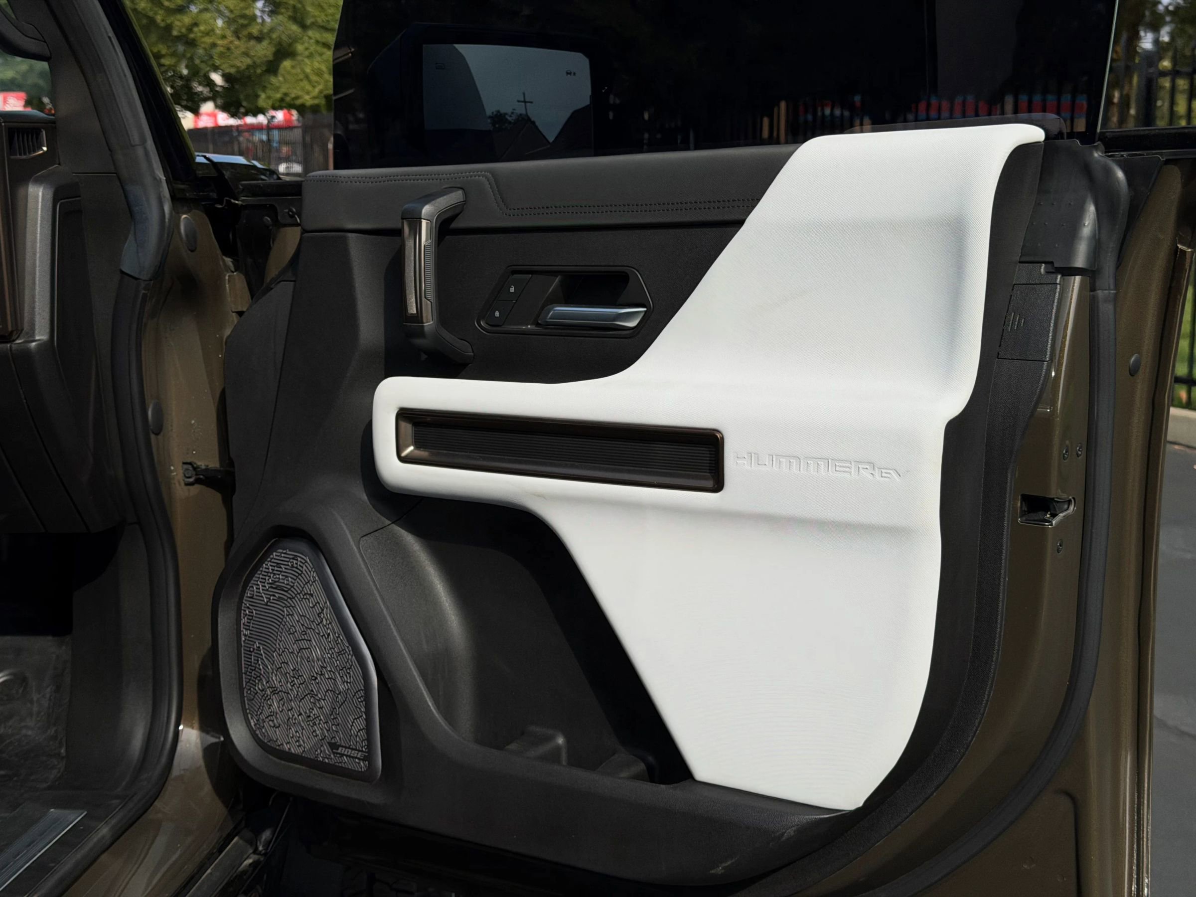 Used 2024 GMC Hummer EV 2X image 17