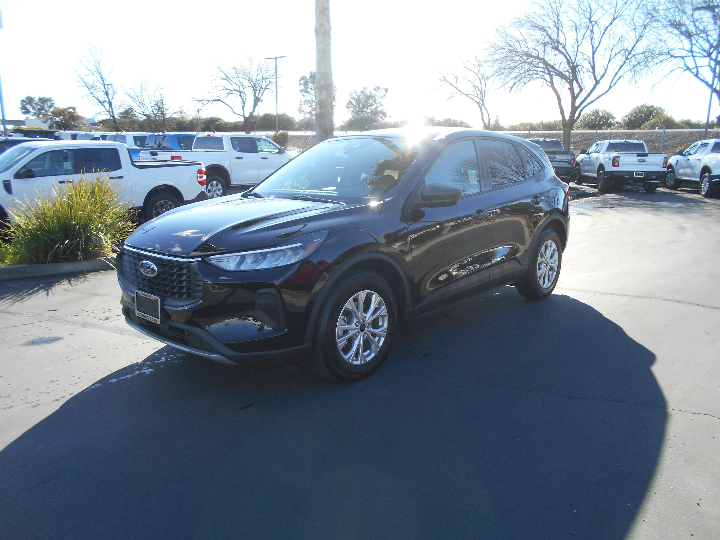 Used 2025 Ford Escape Active FWD image 1