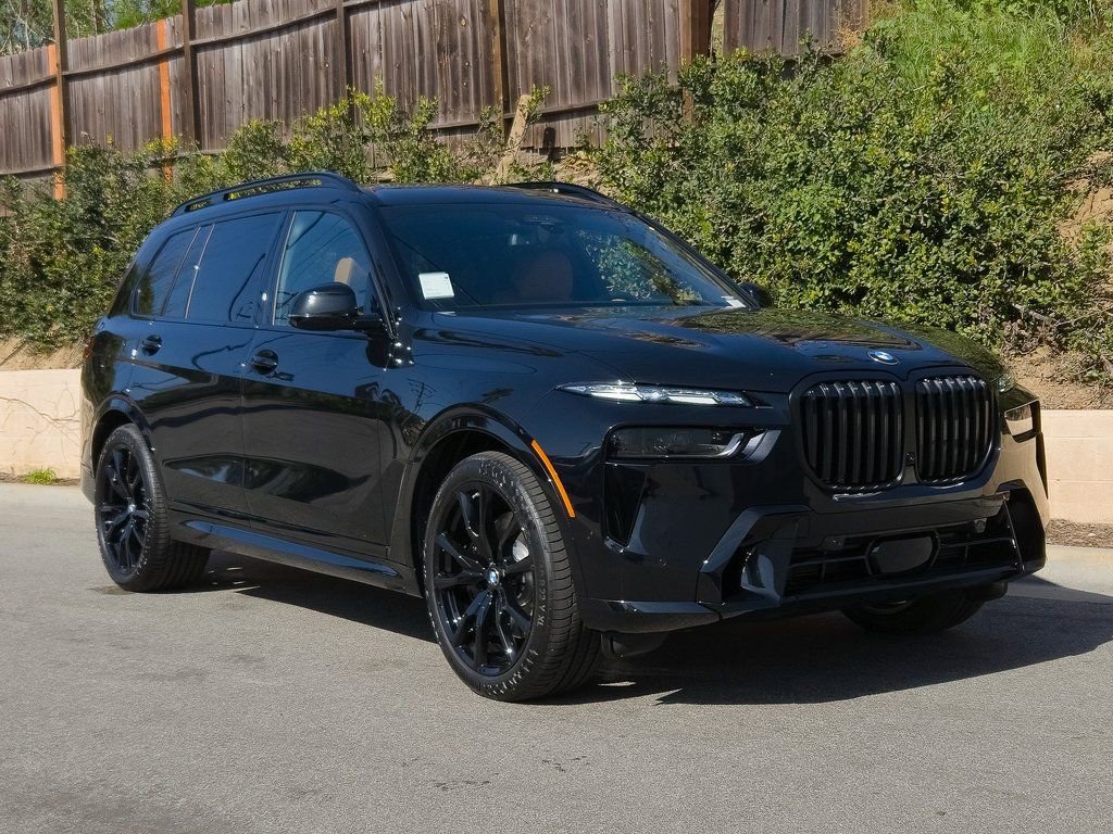 New 2026 BMW X7 xDrive40i w/ Executive Package image 2