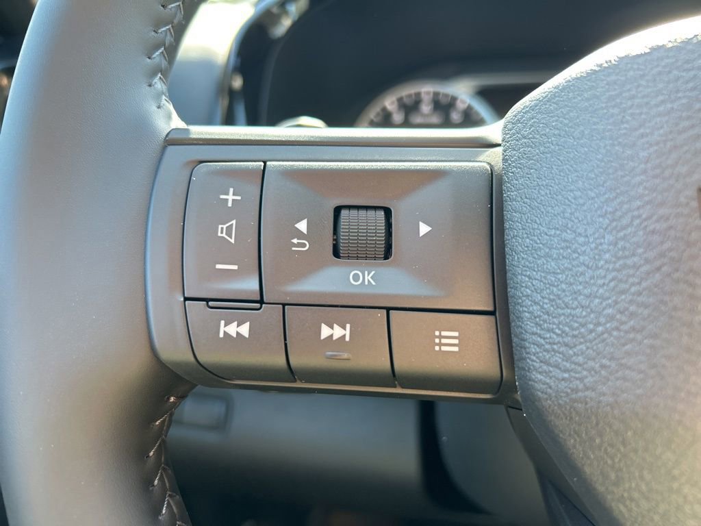 New 2026 Nissan Pathfinder SV image 26