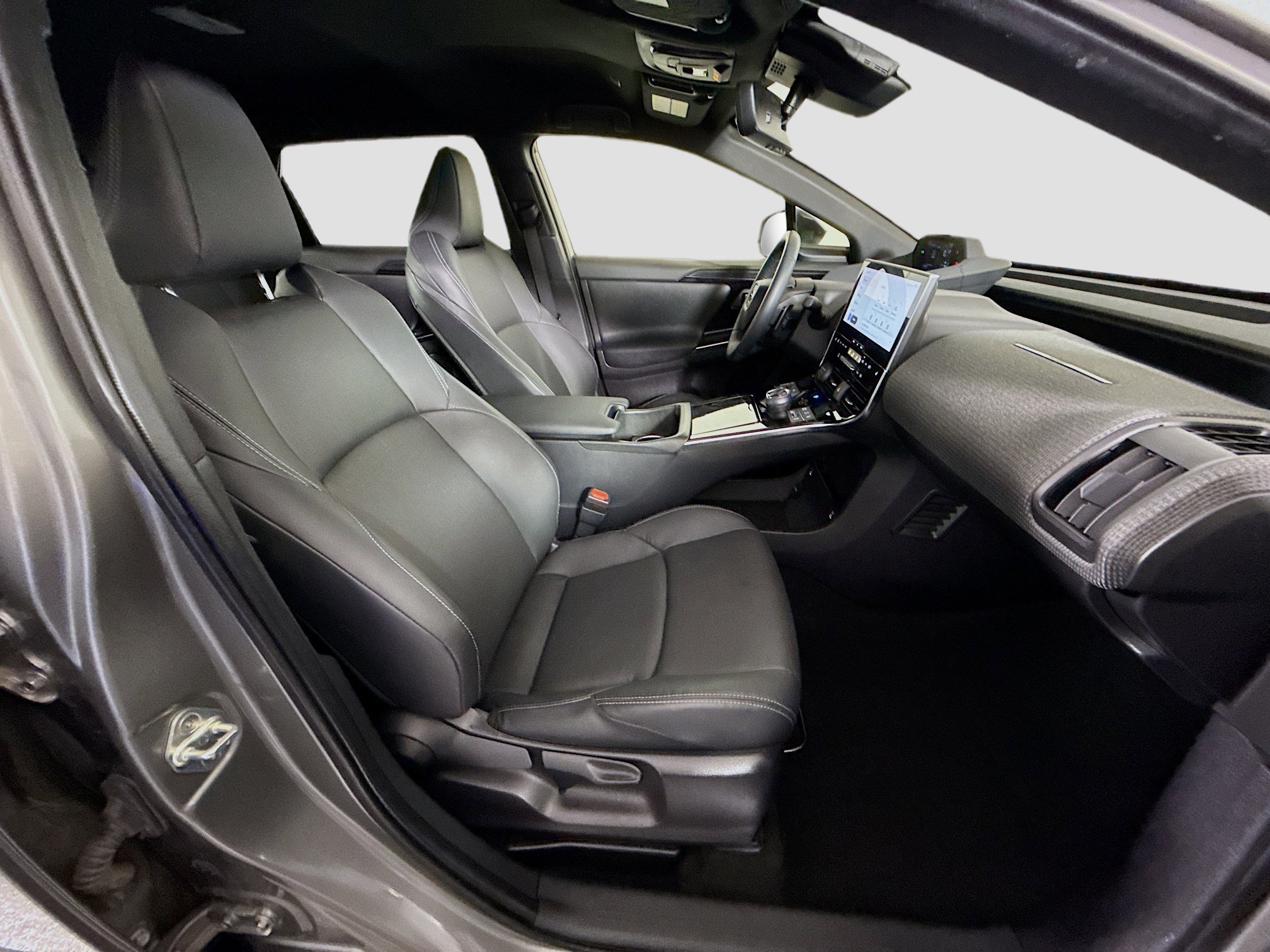 Used 2023 Subaru Solterra AWD image 29