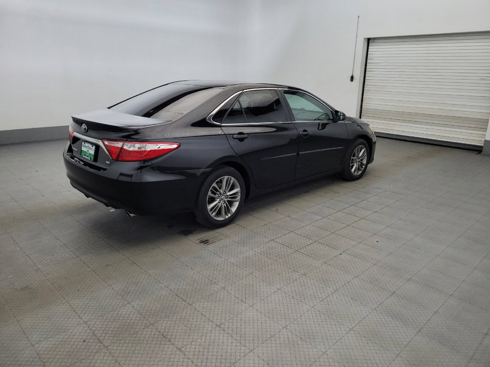 Used 2017 Toyota Camry SE w/ Protection Package (Q2) FWD image 10