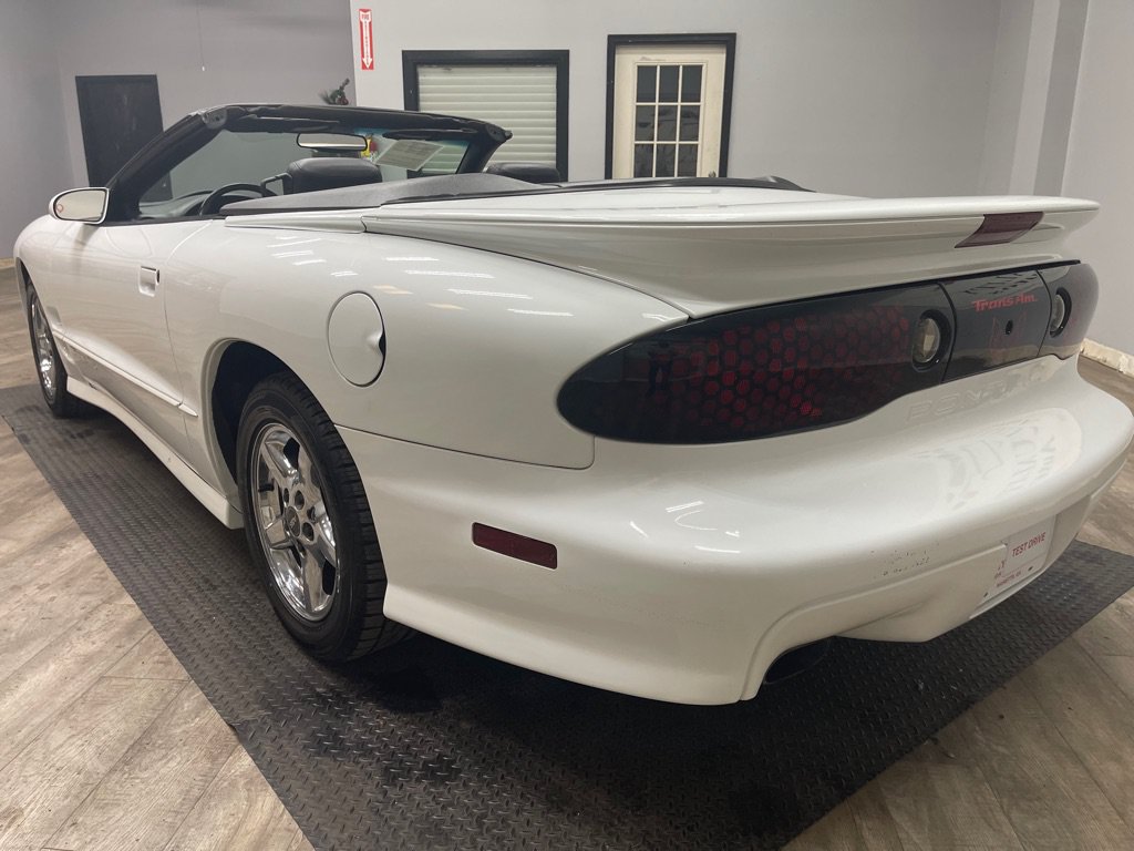 Used 2000 Pontiac Firebird Trans Am RWD image 13