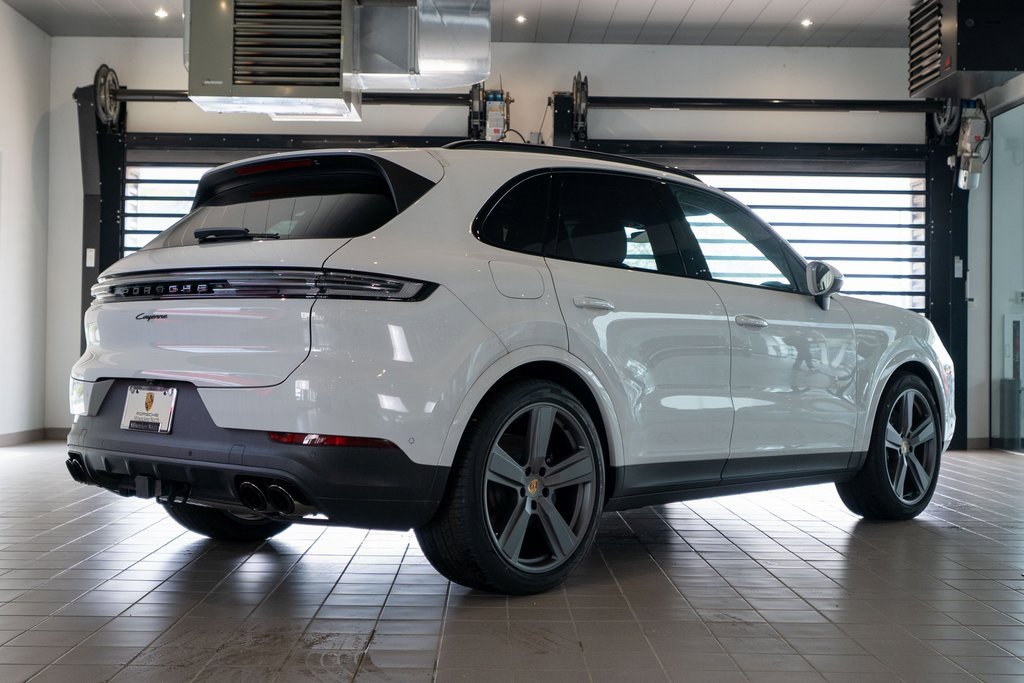 New 2025 Porsche Cayenne image 10