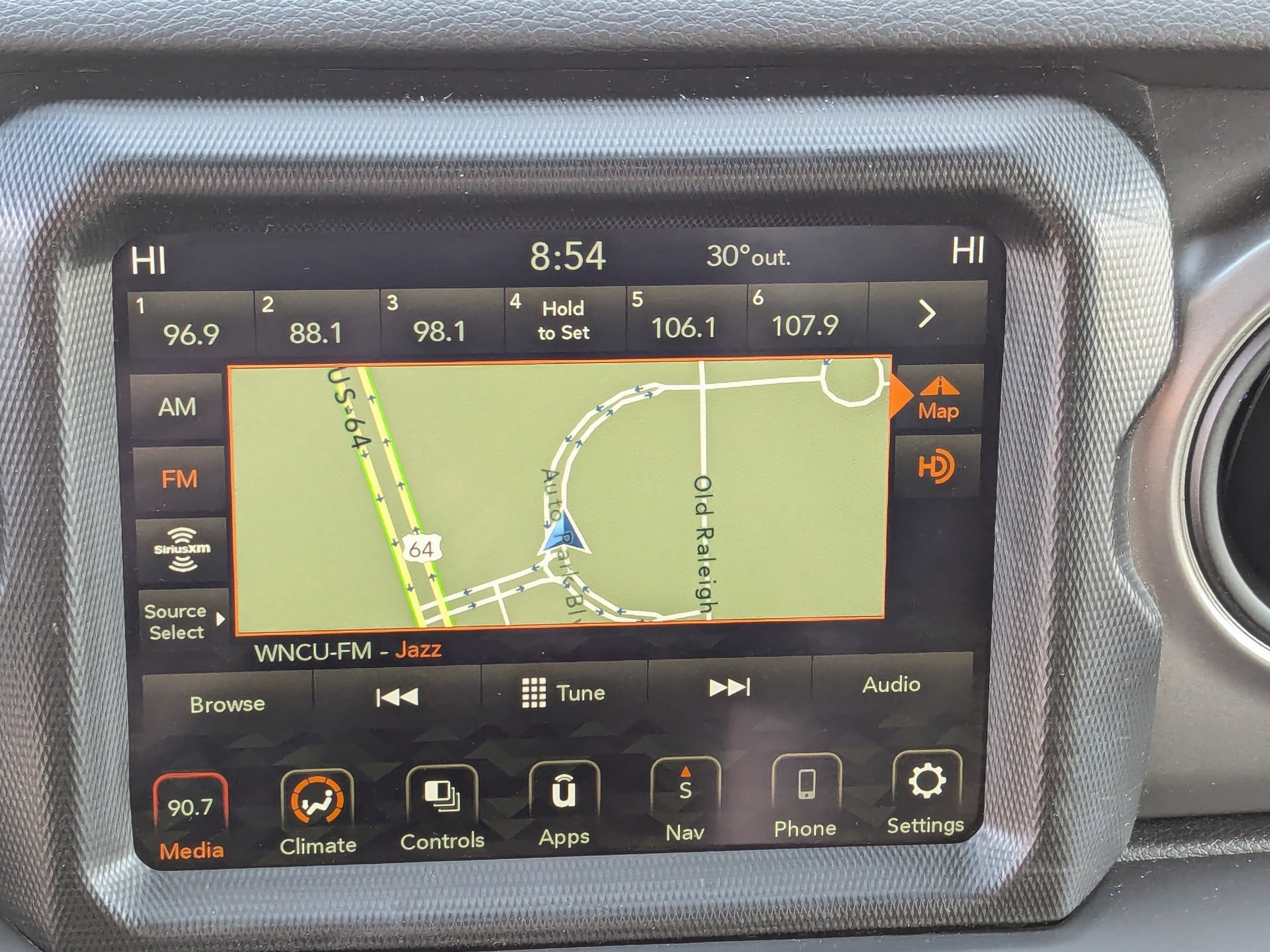 Certified 2022 Jeep Wrangler Sport S w/ Sun And Sound Package image 20