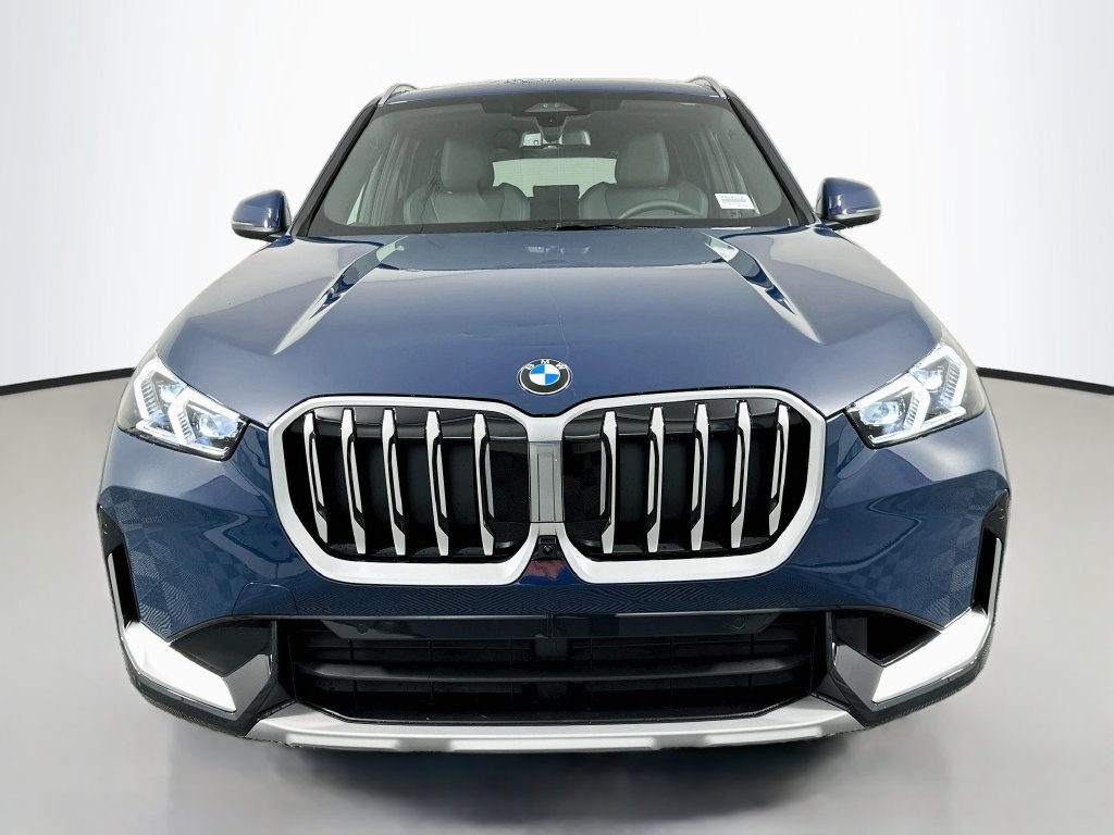 New 2027 BMW X1 xDrive28i w/ Technology Package AWD/4WD image 2