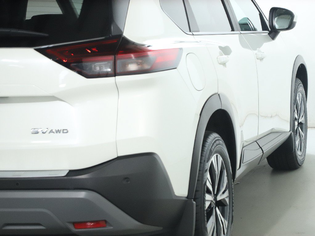 Certified 2023 Nissan Rogue SV w/ SV Premium B Package AWD/4WD image 49