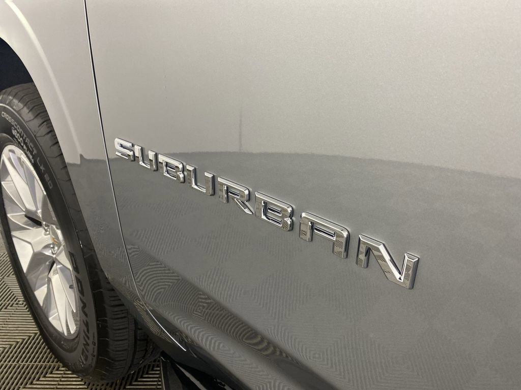 New 2025 Chevrolet Suburban Premier image 33