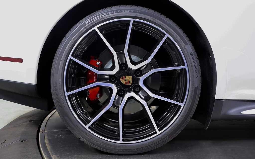 New 2025 Porsche Taycan 4S image 19