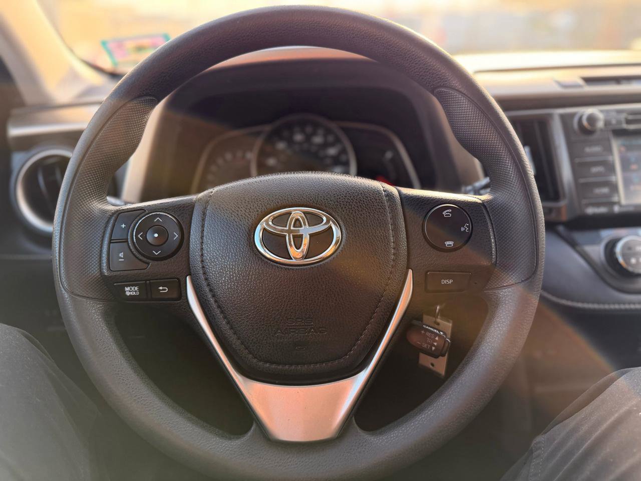 Used 2015 Toyota RAV4 XLE image 18
