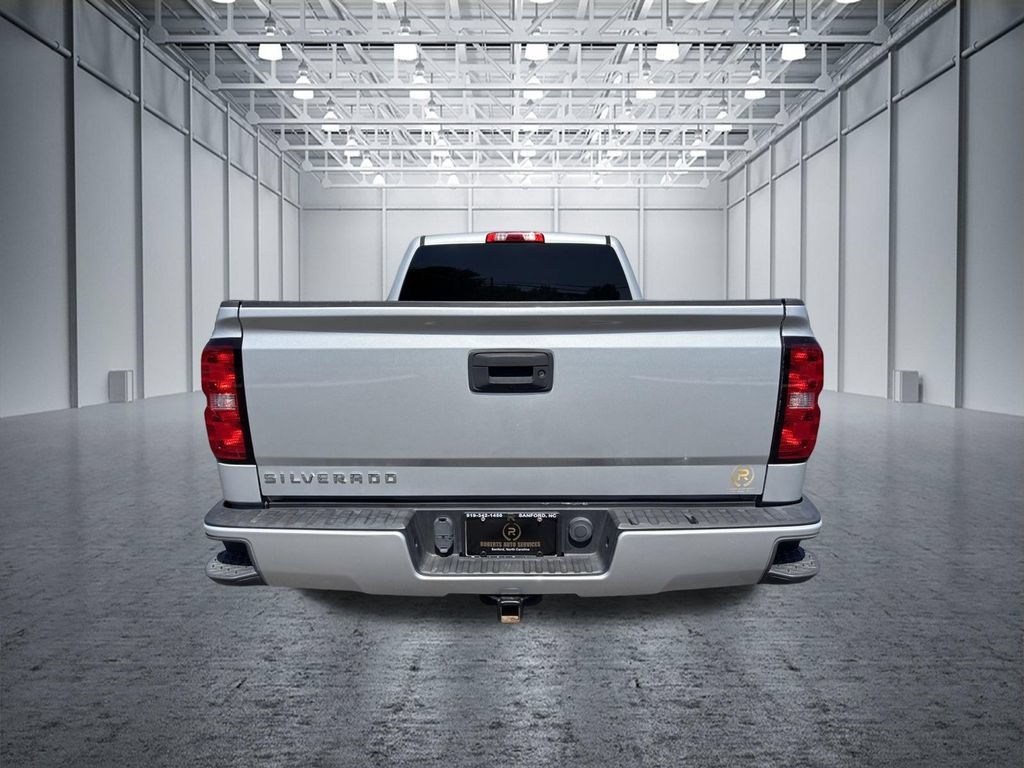 Used 2017 Chevrolet Silverado 1500 LT w/ All Star Edition AWD/4WD image 5