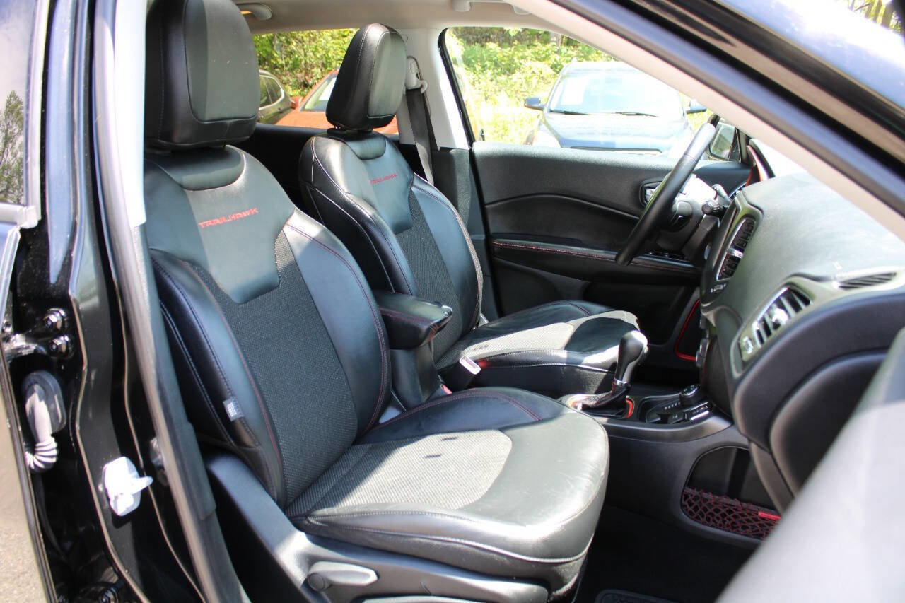 Used 2017 Jeep Compass Trailhawk w/ Navigation Group image 31