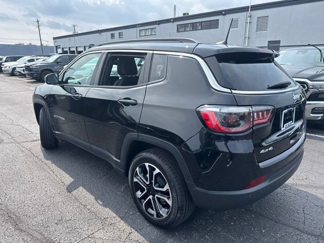 Certified 2023 Jeep Compass Limited AWD/4WD image 6
