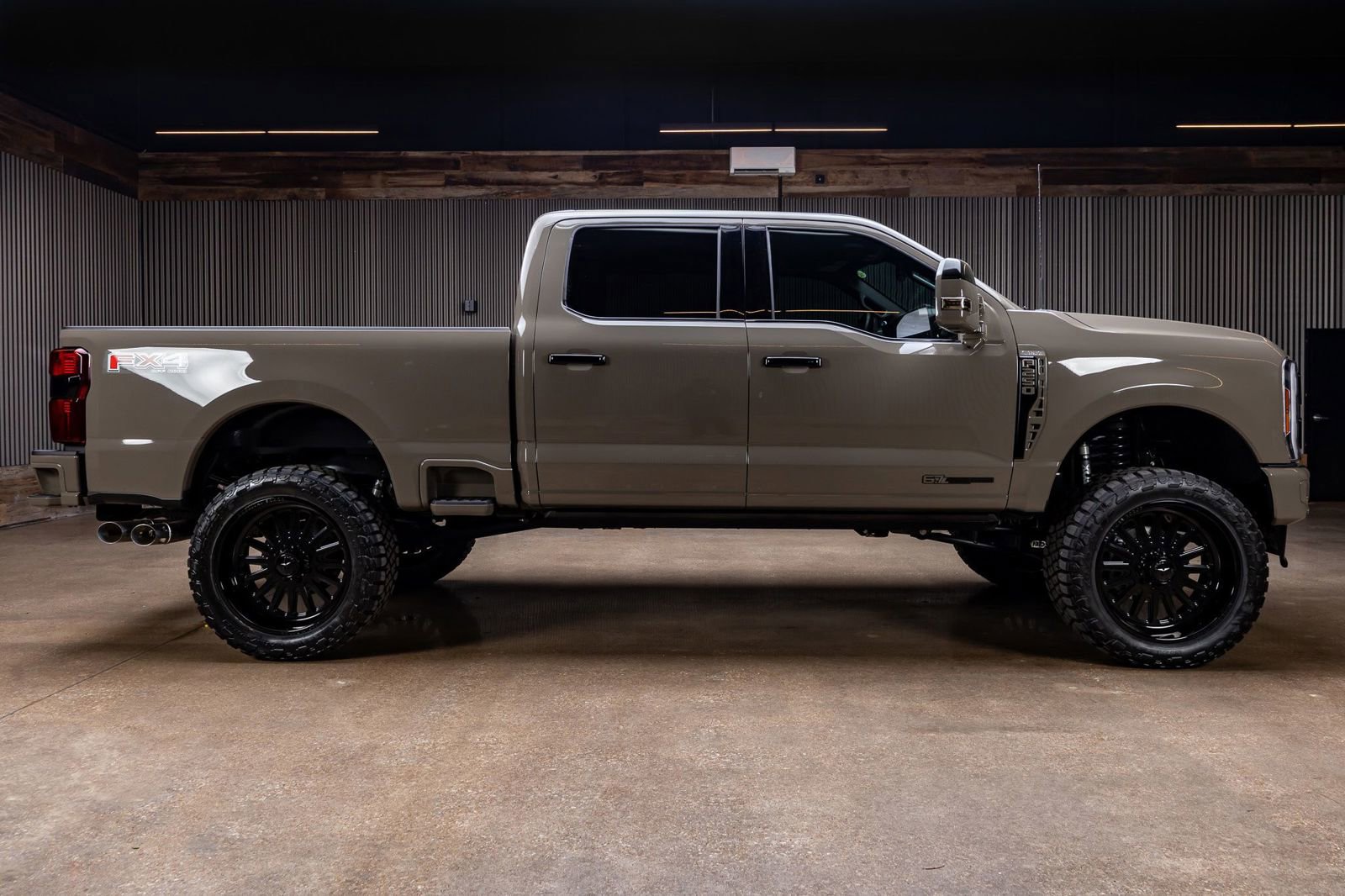 Used 2026 Ford F250 King Ranch w/ Chrome Package image 11