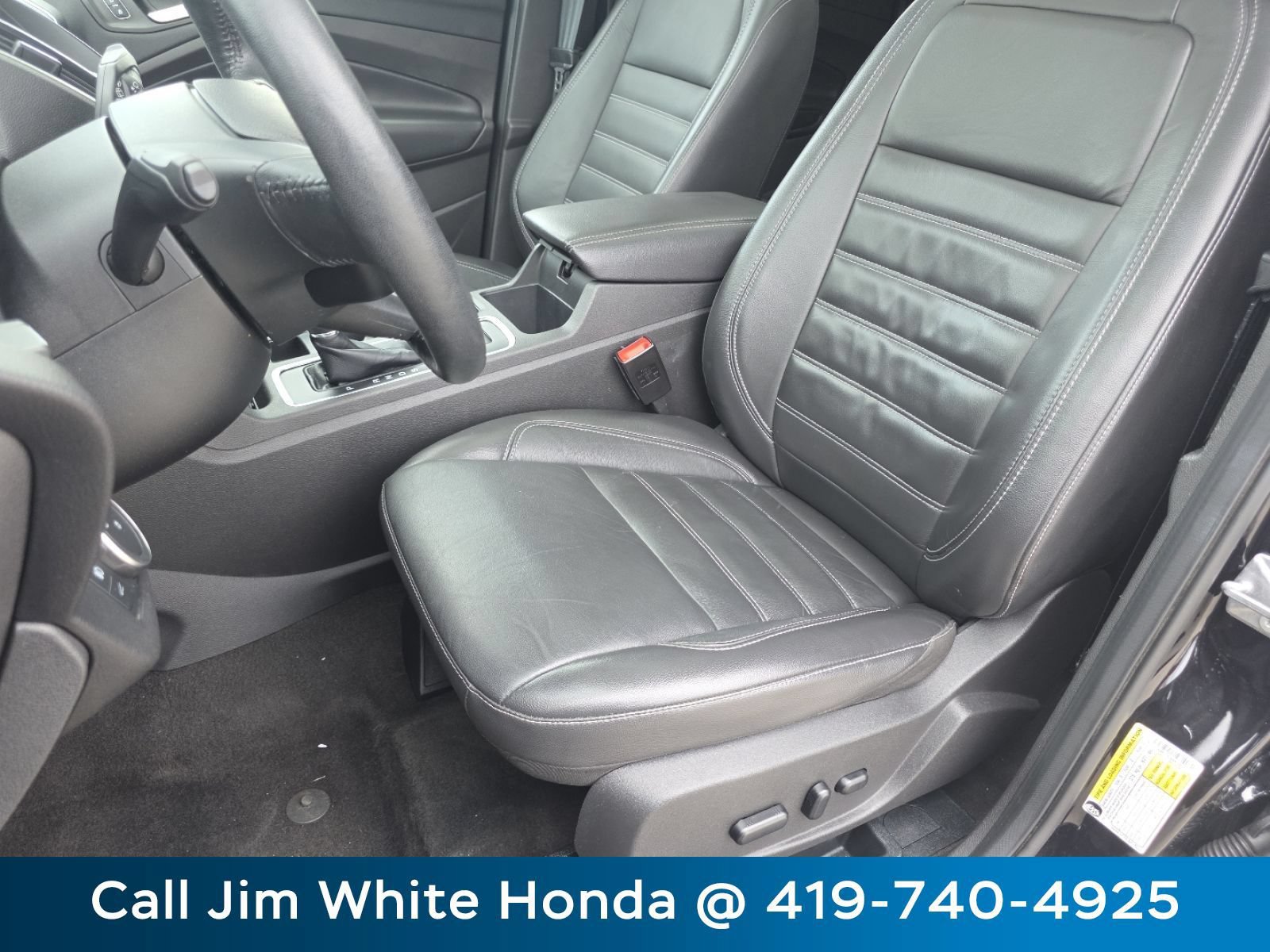 Used 2019 Ford Escape Titanium AWD/4WD image 23