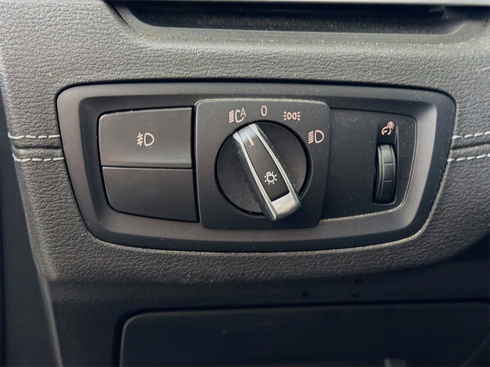 Used 2020 BMW X2 xDrive28i w/ Convenience Package image 11