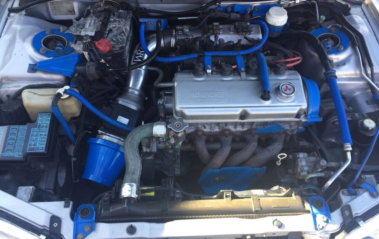 Used 1998 Mitsubishi Eclipse GS image 9