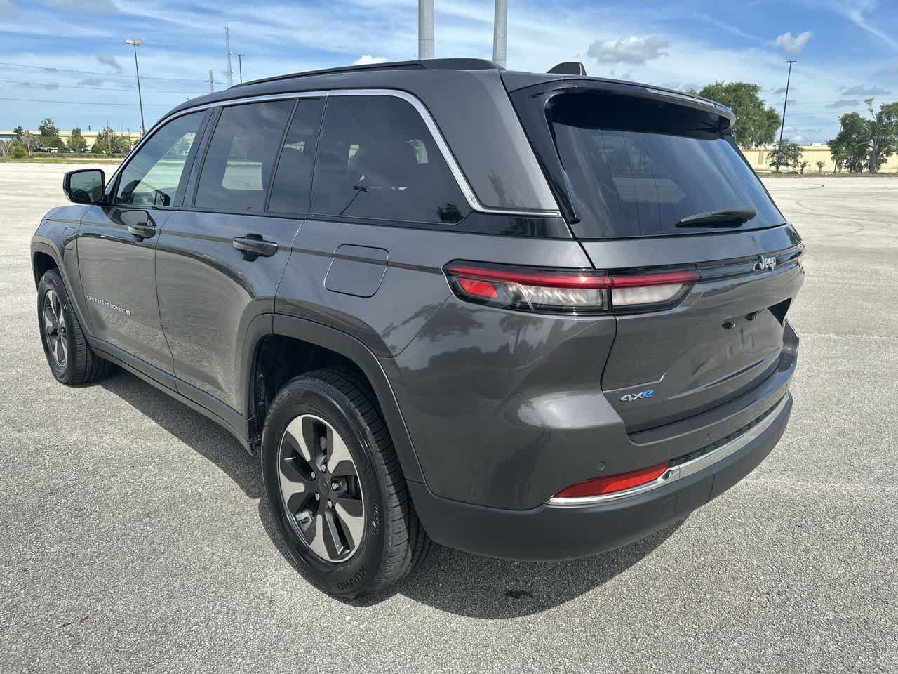 Certified 2024 Jeep Grand Cherokee Limited 4xe AWD/4WD image 12