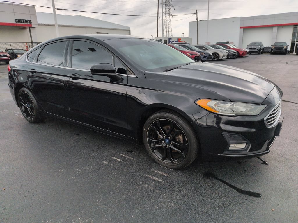 Used 2019 Ford Fusion SE w/ Equipment Group 151A FWD image 7
